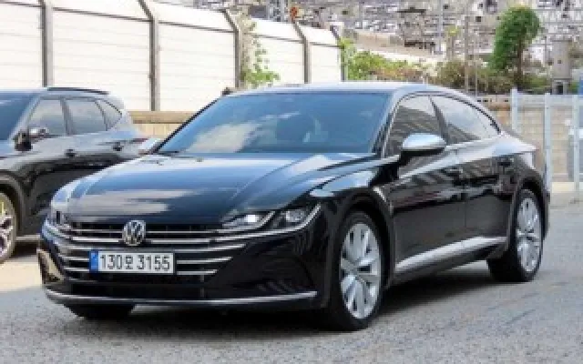 아테온 2.0 TDI 프레스티지 폭스바겐 2022/08 27,999km